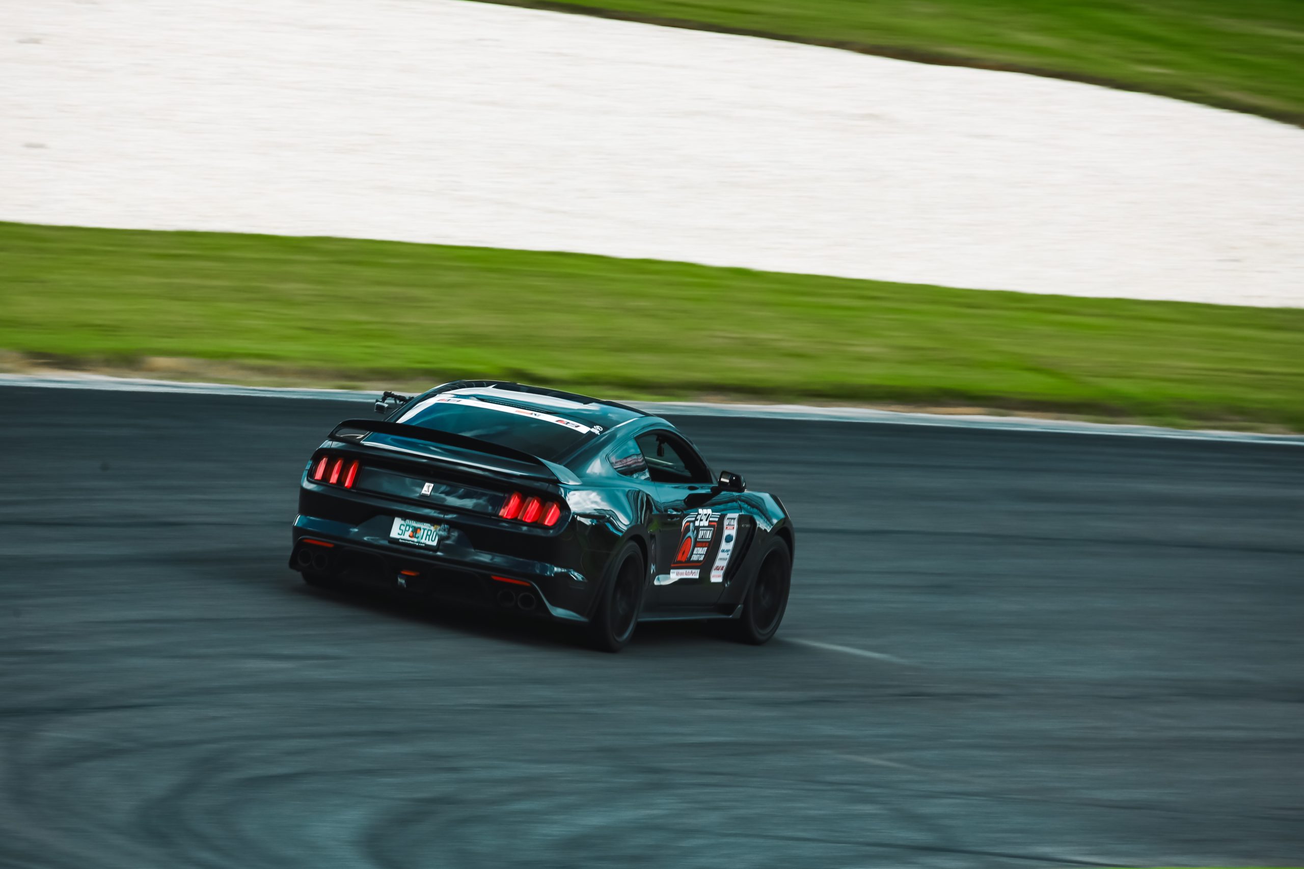 5 SHOUTOUTS from @SpectroRacingGT350 (50k Followers)! Giveaway