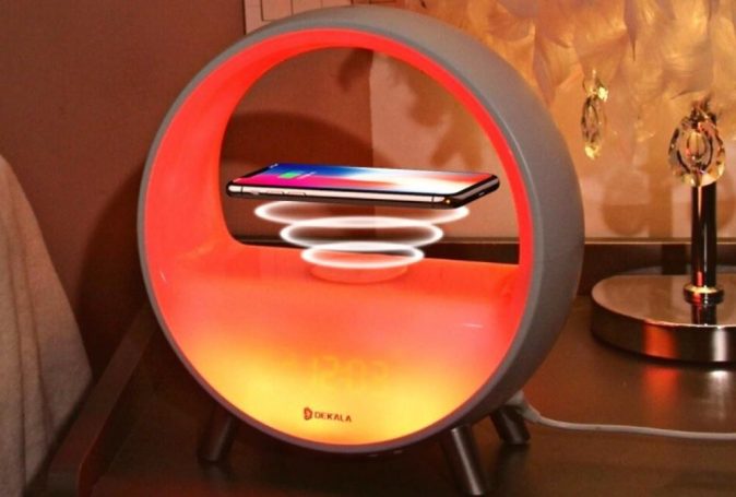 Dekala Arches Wireless Charger Giveaway