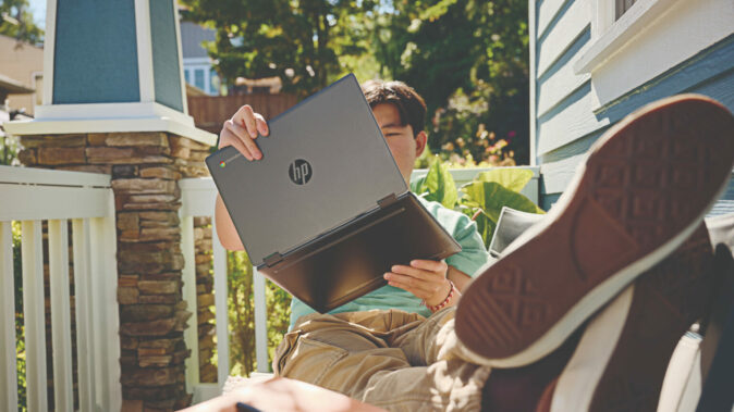 HP Chromebook x360 13b Giveaway