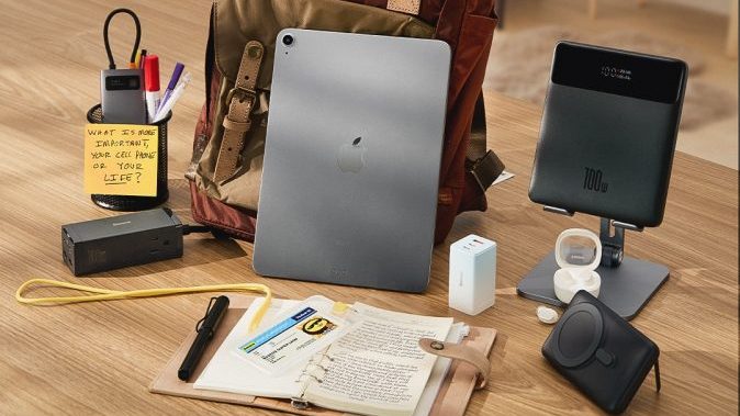 M1 iPad Air 5 & Baseus School Setup Gear Giveaway